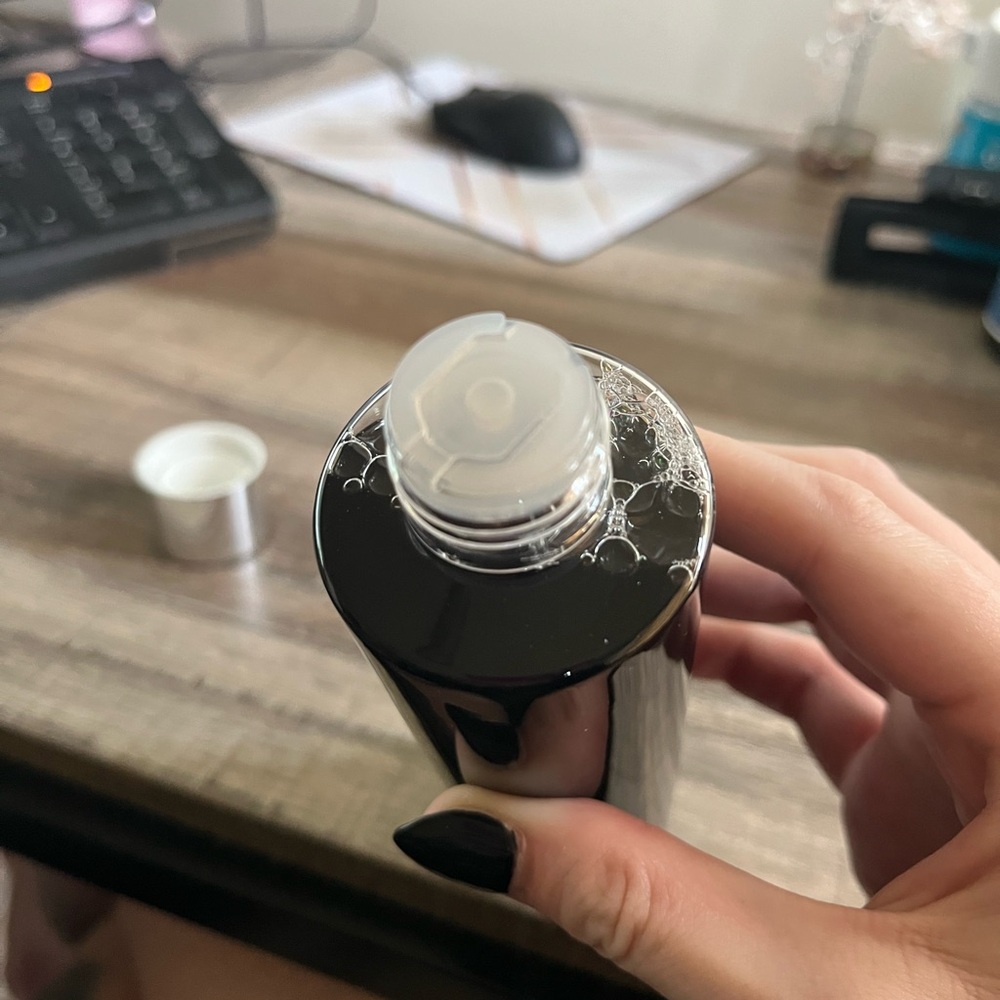 Charcoal Micellar Water - Picture 8 of 10